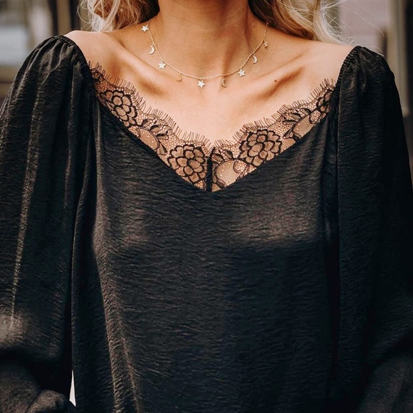 Tess - Satin Lace Blouse - Picture 2 of 4